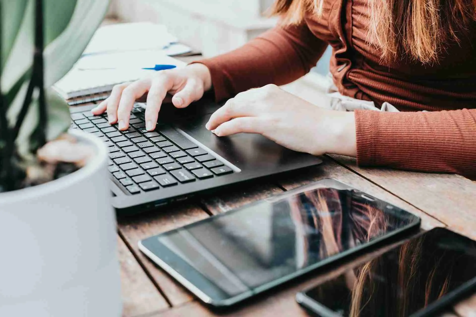 Why Akron Landscaping Companies Shouldn't Wait for Spring